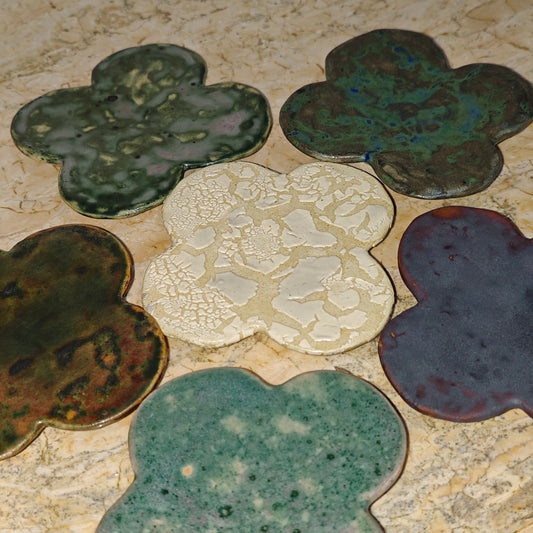 # HUMANEHUMANELY— CLOVER 004