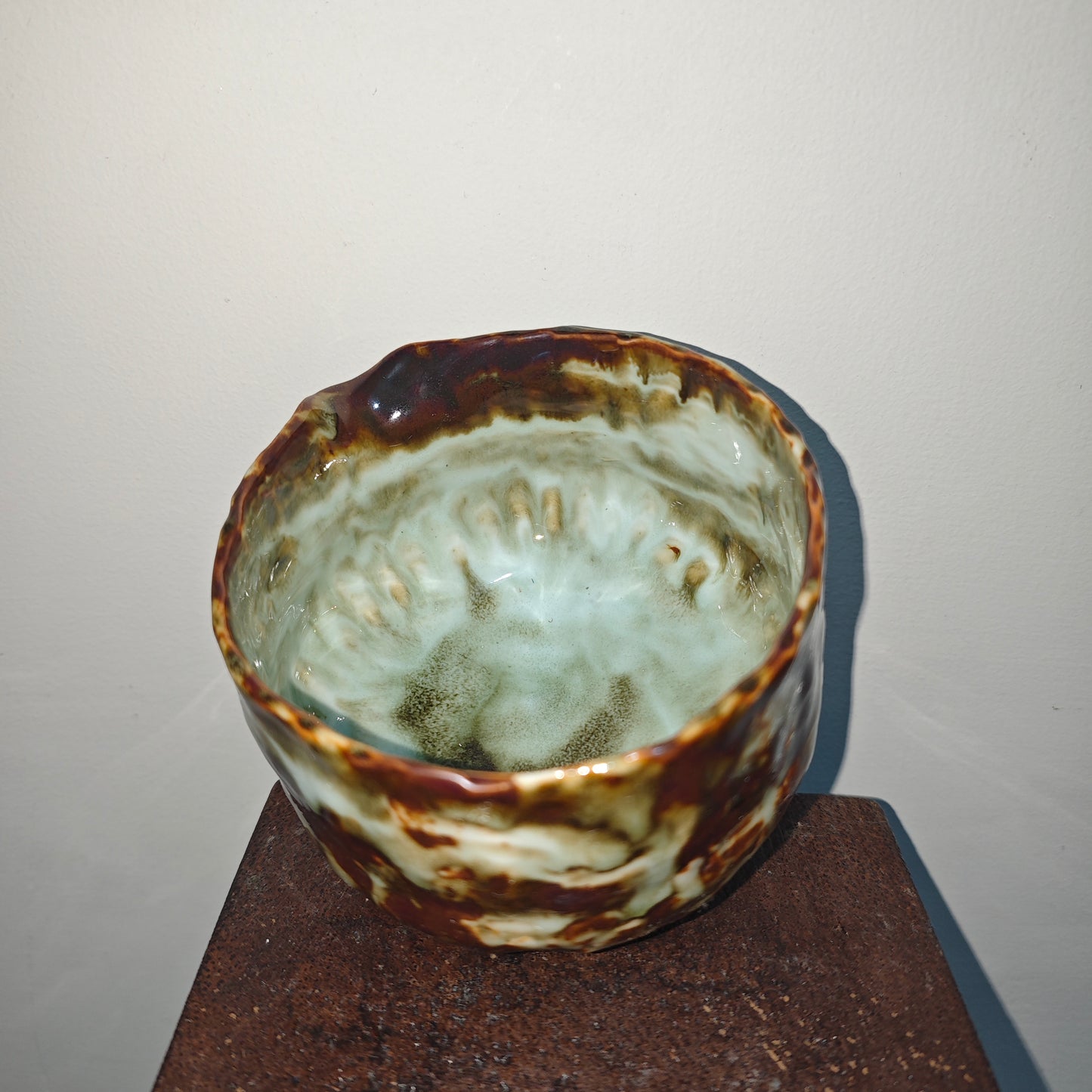 # GULMA — KATAKUCHI PORCELAIN IRON SERIES 003