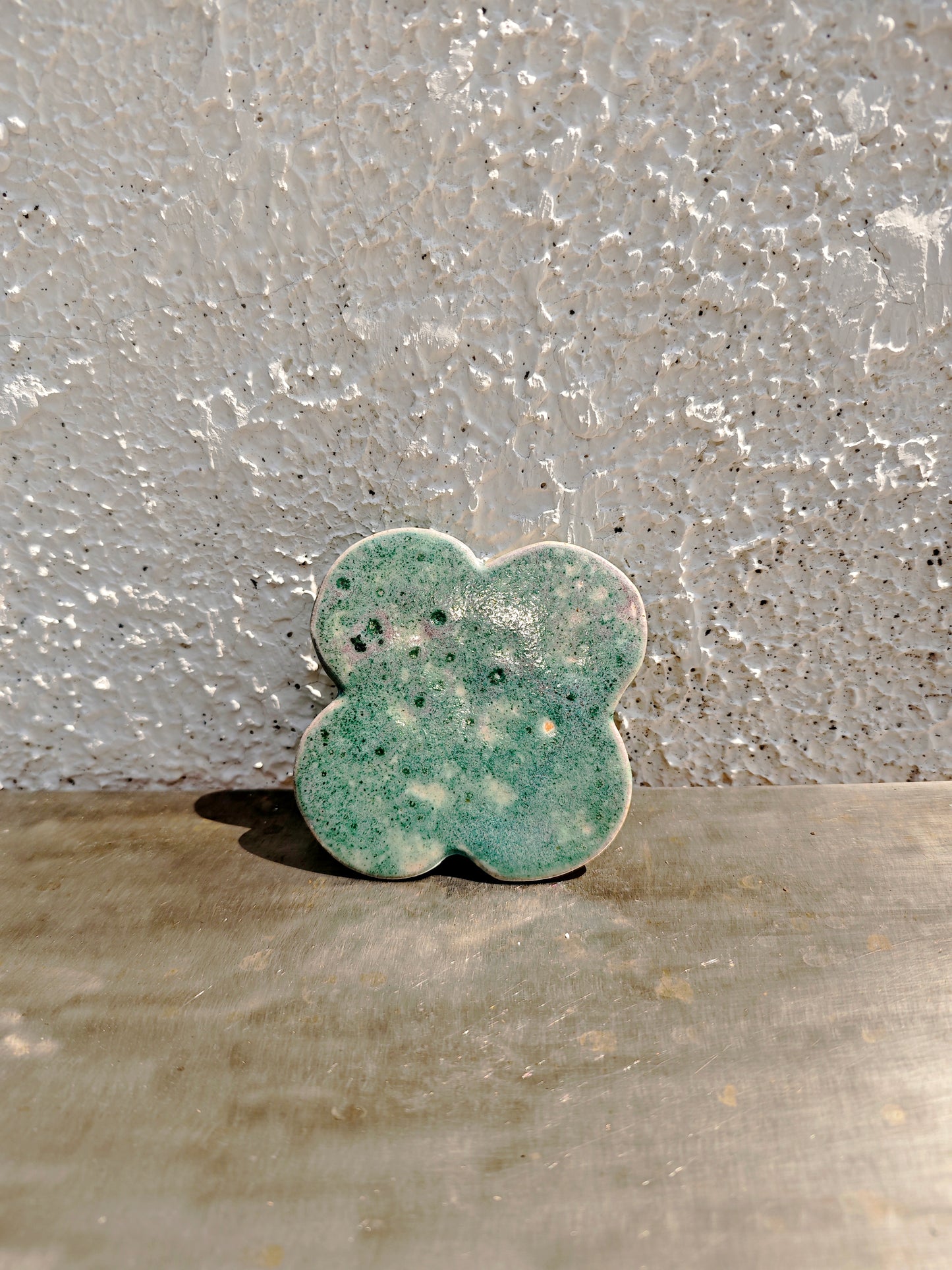 WAGASHI PLATE SERIES — CLOVER 005