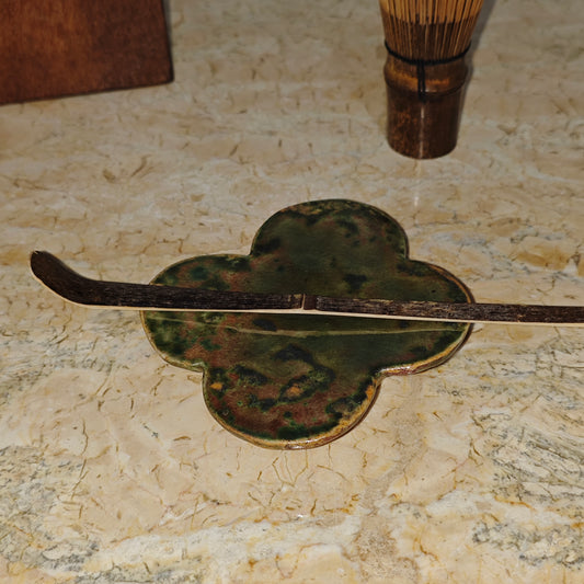 # HUMANEHUMANELY— CLOVER 005