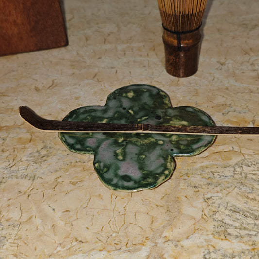 # HUMANEHUMANELY— CLOVER 004